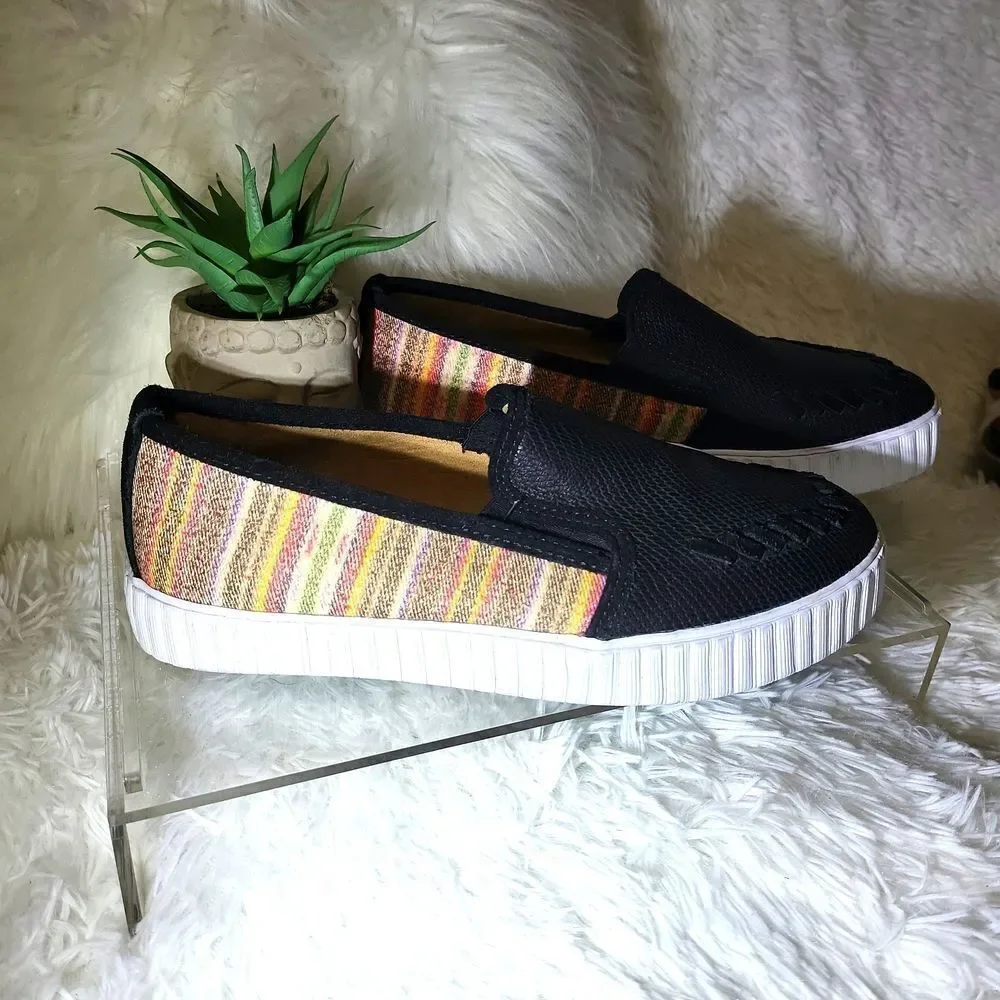 REBA, BY JUSTIN, HELEN SERAPE CASUAL SNEAKERS, NEW 2024! ONLY TRIED ON OUTSIDE